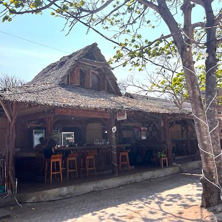 Q'Pelagos Sunset Bungalow Gili Trawangan Luaran gambar