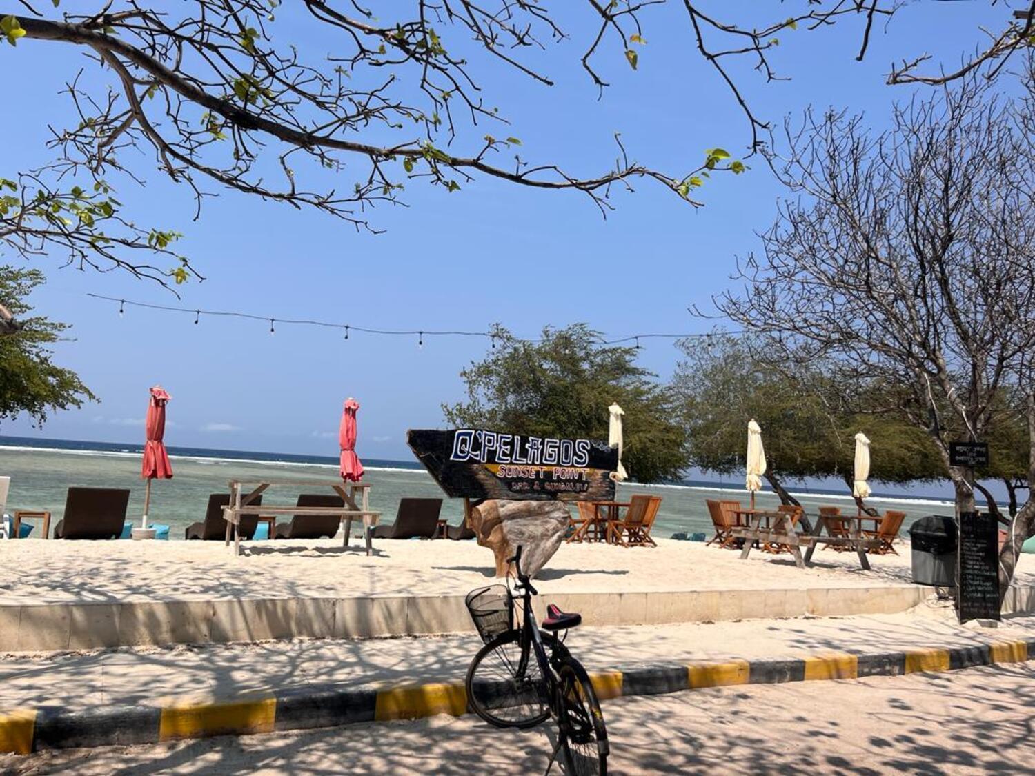 Q'Pelagos Sunset Bungalow Gili Trawangan Luaran gambar