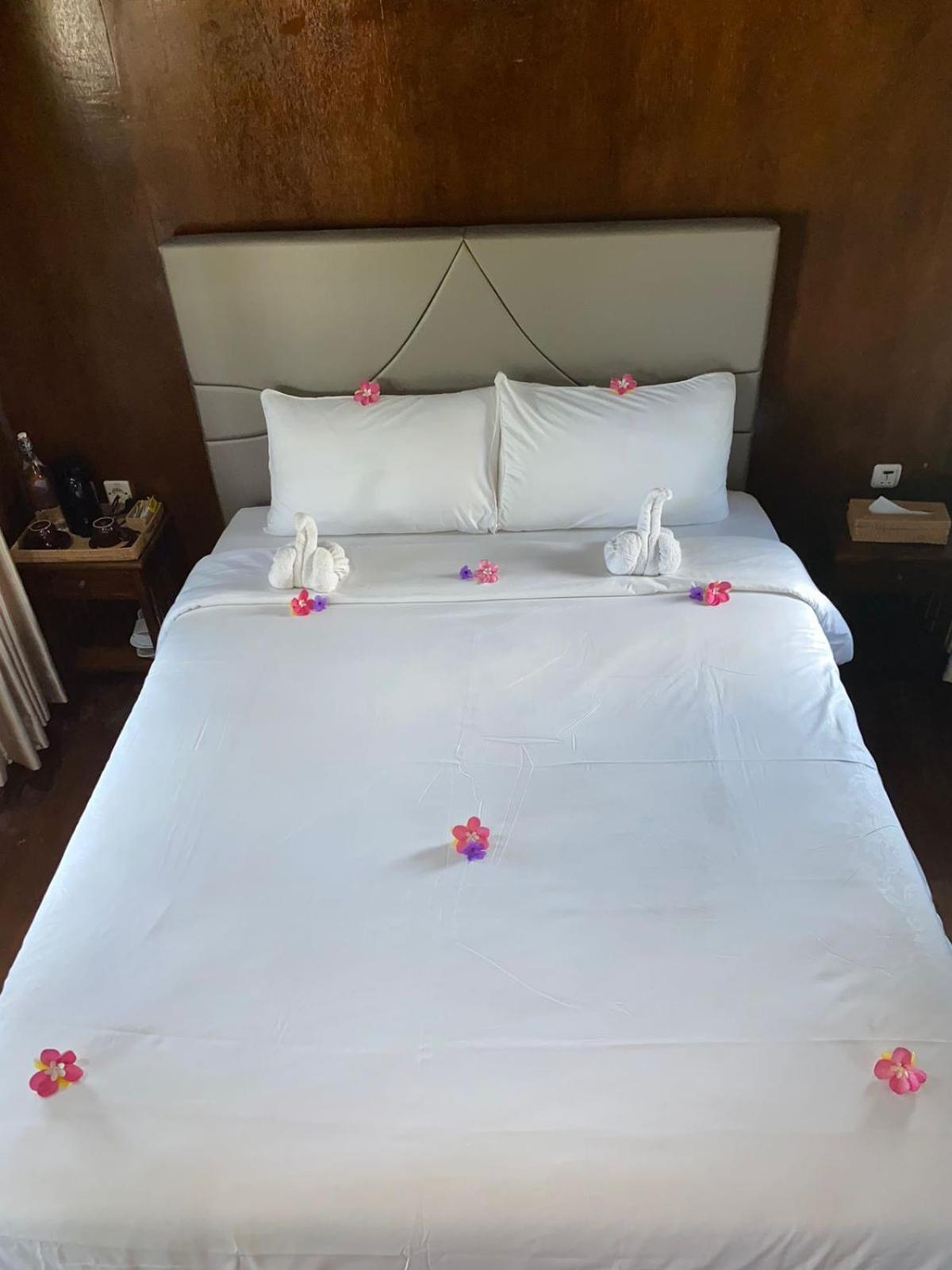 Q'Pelagos Sunset Bungalow Gili Trawangan Luaran gambar